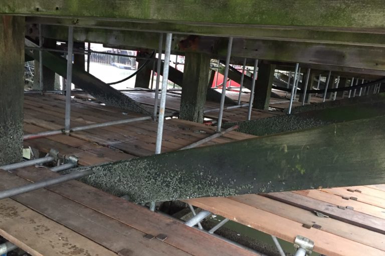 Ha’Penny Pier – Deck Timber Beam Replacement